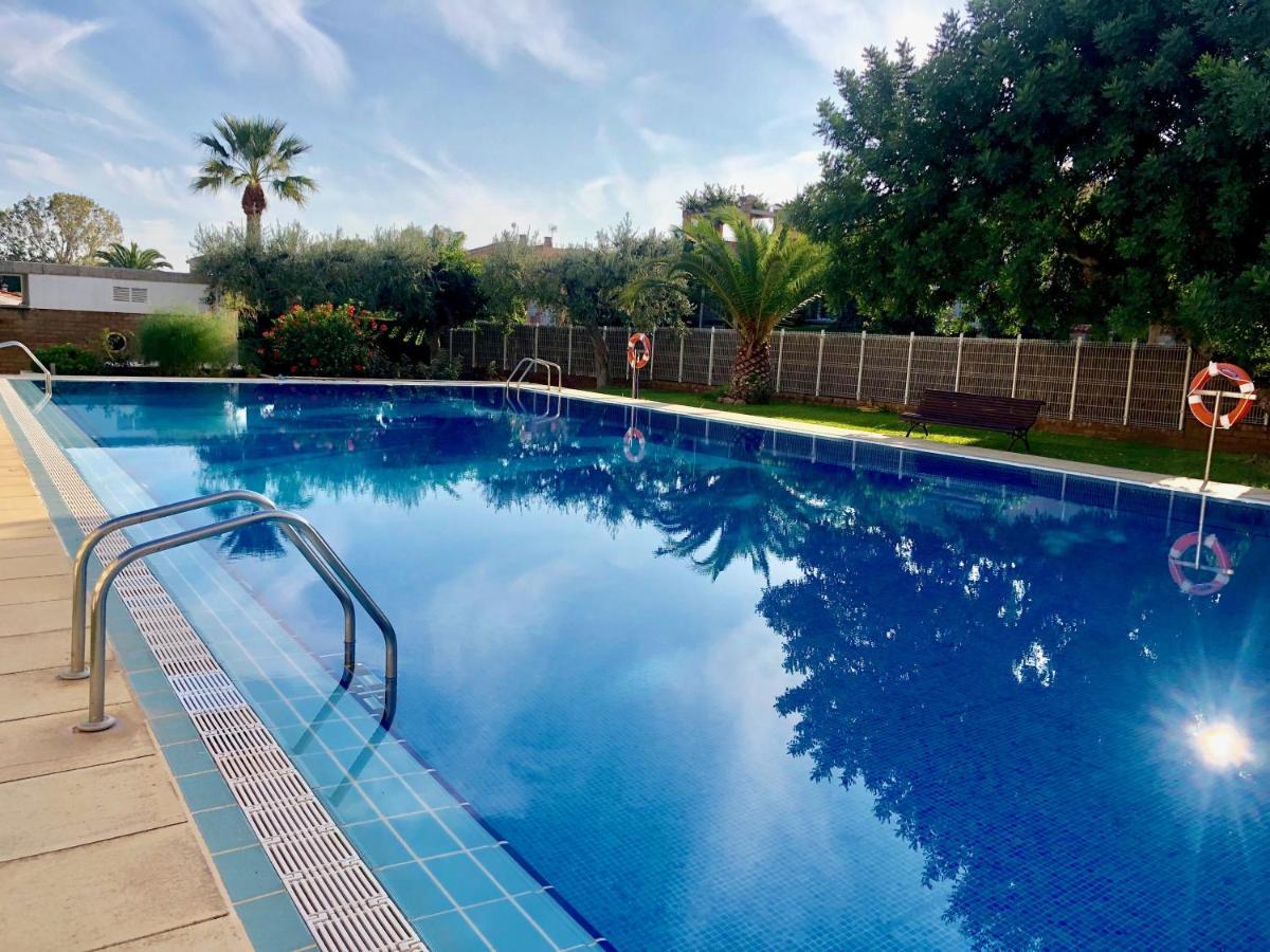 Apartamento bonito cerca de la playa Cambrils Exterior foto
